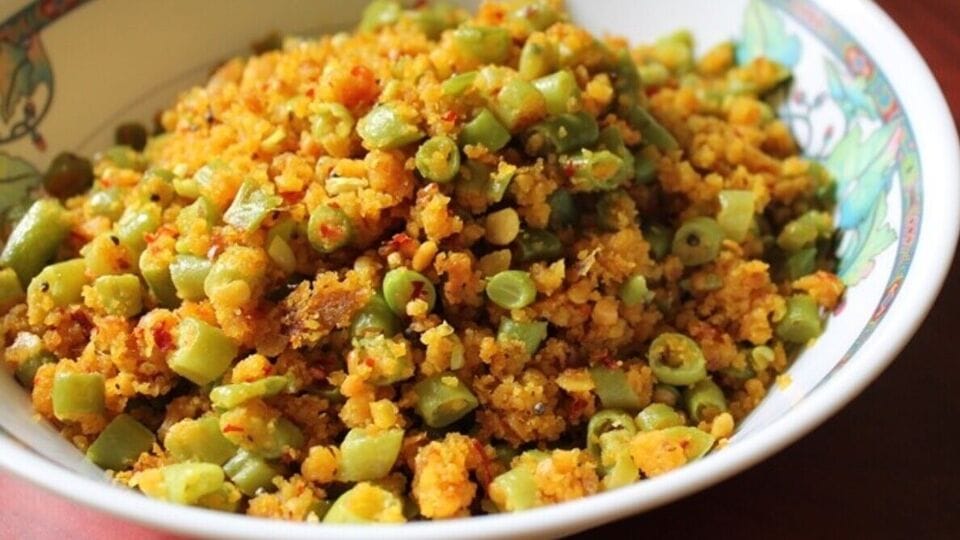 Beans Parupu Usili : அள்ளும் சுவையில் கல்யாண விருந்து பீன்ஸ் பருப்பு உசிலி செய்வது எப்படி?