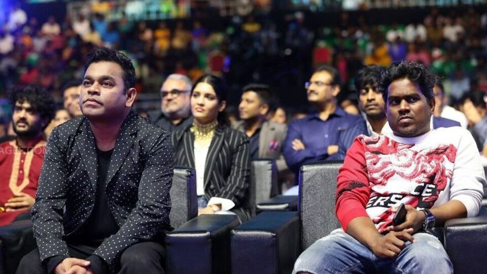 AR Rahman: இசைக்கச்சேரி சர்ச்சை.. தவறு செய்து தனி மரமாய் நிற்கும் ரஹ்மான்.. தம்பியாய் கைகோர்த்த யுவன்! - அறிக்கை உள்ளே!