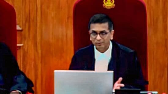 தன்பாலின சமூகத்தின் உரிமைகளை நிலைநிறுத்தவும், அவர்களுக்கு எதிரான பாகுபாட்டை முடிவுக்குக் கொண்டுவரவும் தலைமை நீதிபதி டி.ஒய்.சந்திரசூட் அரசாங்கத்தை வலியுறுத்தினார்.