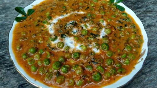 Methi Matar Masala : மேத்தி மட்டர் மசாலா – பூரி, சப்பாத்தி, பரோட்டா, ரொட்டிக்கு அடிச்சுக்க முடியாத சுவையில் சைட்டிஷ்!