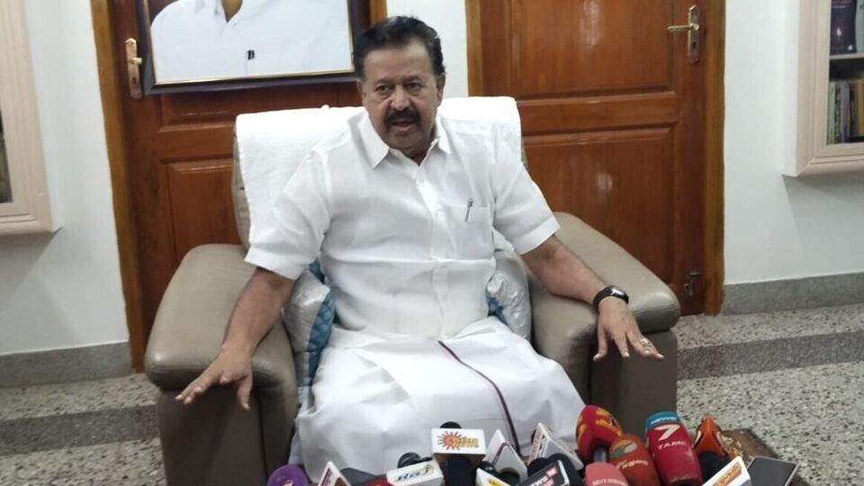 அமைச்சர் பொன்முடி மீதான சொத்து வழக்கை விசாரிக்க தடையில்லை - உச்ச நீதிமன்றம்