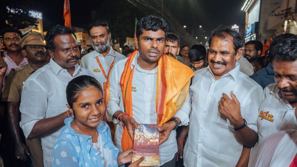 Annamalai : தமிழகத்துக்கு புதிய அரசியல் தேவைப்படுகிறது.. திமுக கூட்டணியை முழுவதுமாகப் புறக்கணிக்க வேண்டும் - அண்ணாமலை!