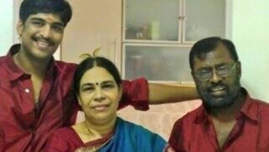 உண்மையில் மணிவண்ணன் அண்ணாவுக்கு முதுகுத்தண்டில் பிரச்சினை இருந்தது. அதனால் அவர் நடப்பதற்கு கொஞ்சம் சிரமப்பட்டார். முதுகுத்தண்டில் கிட்டத்தட்ட 3 அறுவை சிகிச்சைகள் அவருக்கு நடந்தன. ஆனால் அதன் பின்னர் நடப்பதில் பிரச்சினை இருந்தாலும், மற்றபடி அவருக்கு எந்த பிரச்சினையும் இல்லை.&nbsp;அண்ணிக்கு கடந்த 2004 ஆம் ஆண்டு கேன்சர் இருப்பது கண்டுபிடிக்கப்பட்டது.&nbsp;&nbsp;&nbsp;