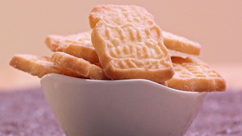 Biscuit Side Effects பிஸ்கட் சாப்பிடுவதால் இத்தனை ஆபத்தா.. எச்சரிக்கை