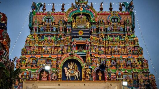 திருநெல்வேலி மாநகரில் அமையப்பெற்றுள்ளது பிரசித்தி பெற்ற நெல்லையப்பர் - காந்திமதி அம்பாள் திருக்கோயில் தேவாரம் பாடல் பெற்ற தலங்களில் ஒன்றாகும்.