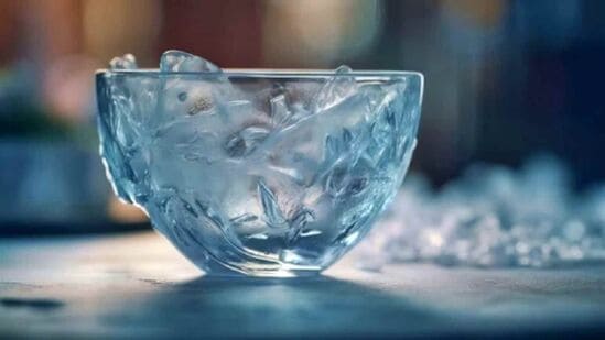 ரத்த ஓட்டத்தை மேம்படுத்தும். முகத்தில் வழக்கத்தை விட அதிப்படியான ரத்த ஓட்டத்தை அதிகரித்து பளபளக்கும் நிறத்தை உருவாக்கும். சருமத்தில் ஏற்படும் எரிச்சலை குறைக்கிறது. முகப்பரு &nbsp;போன்ற சரும நோய்களுக்கும் தீர்வு அளிக்கிறது