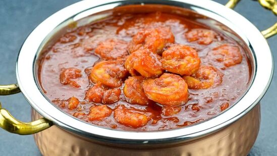 Prawn Gravy : பார்க்கும்போதே எச்சில் ஊறவைக்கும்! சண்டேவை ஸ்பெஷலாக்கும் இறால் கறி! 