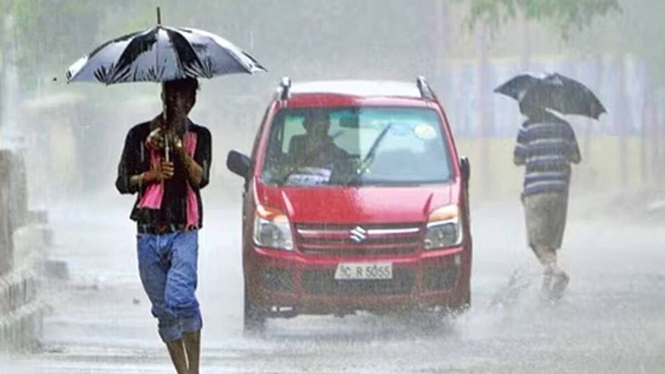 TN Rain Alert: மக்களே உஷாா்.. இந்த 4 மாவட்டங்களில் இன்று கனமழை பெய்யும் - வானிலை மையம் எச்சரிக்கை!