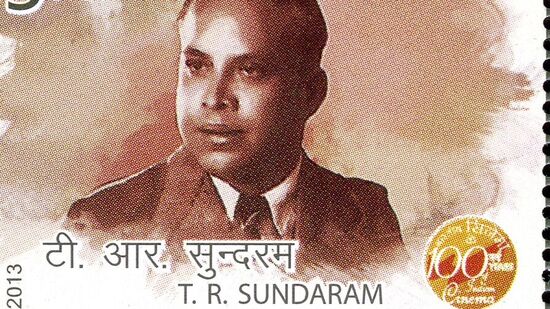 மாடர்ன் தியேட்டர்ஸ் 1935 ஆம் ஆண்டில் டி.ஆர்.சுந்தரம் (டி.ஆர்.எஸ்) என்பவரால் நிறுவப்பட்டது. 1937 ஆம் ஆண்டில் "சதி அகல்யா" முதல் 1982 ஆம் ஆண்டில் "வெற்றி நமதே" வரை, மாடர்ன் தியேட்டர்ஸ் 117 படங்களைத் தயாரித்தது, அவற்றில் பல மைல்கல் ஹிட் அடித்த திரைப்படங்கள். மேலும் முதல் தமிழ் வண்ணத் திரைப்படமான "அலிபாபாவும் 40 திருடர்களும்" (1956) உட்பட பாக்ஸ் ஆபிஸ் வெற்றி &nbsp;படங்களும் அடங்கும்.