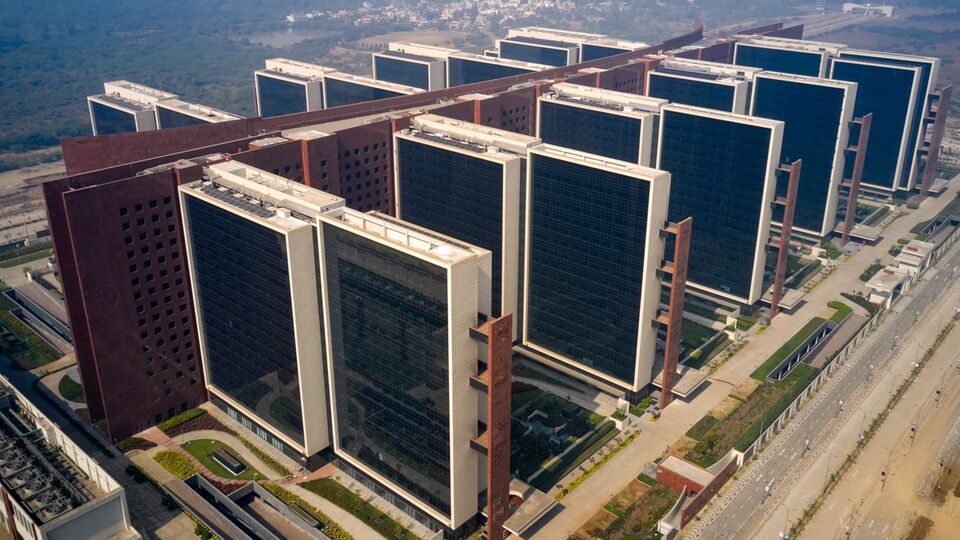 World's largest workspace: உலகின் மிகப்பெரிய பணியிடம்-பிரதமர் மோடி திறந்து வைப்பு