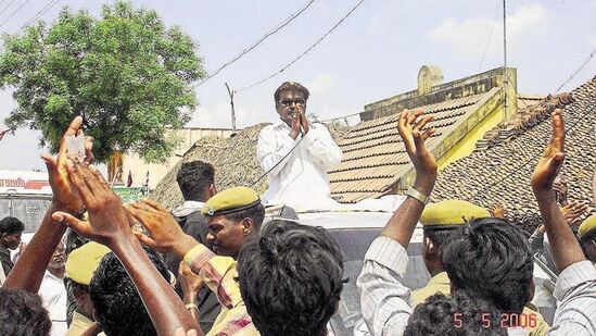2009ஆம் ஆண்டு 40 தொகுதிகளிலும் போட்டியிட்ட தேமுதிக, அனைத்து தொகுதிகளிலும் தோல்வி அடைந்திருந்தாலும் 10 சதவீத வாக்குகளை பெற்றது