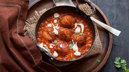 Chana Kofta curry : கொண்டக்கடலை கோஃப்தா கறி! மீண்டும், மீண்டும் சுவைக்க தூண்டும் ருசியில் செய்வது எப்படி? 