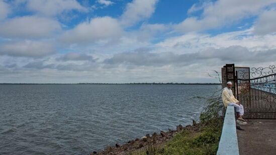 Veeranam Lake : சென்னைக்குவரும் வீராணம் நீரில் நச்சு பாக்டீரியா கிருமி – சென்னை பல்கலை. ஆராய்ச்சியில் அதிர்ச்சி! 