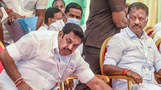 ”அதிமுக கொடி, சின்னத்தை ஓபிஎஸ் ஆதரவாளர்கள் பயன்படுத்தப்பட்ட தடையை நீக்க நீதிமன்றம் மறுப்பு”