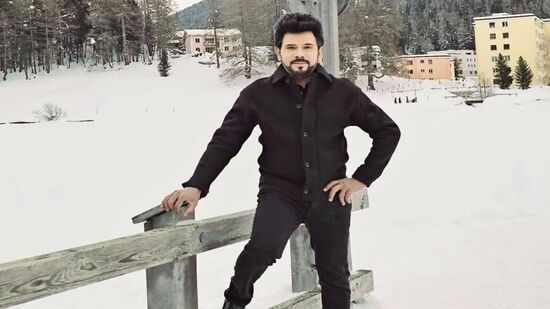 லெஜண்ட் சரவணனின் அடுத்த படம் என்னவாக இருக்கும் என்றும் இந்த படத்தை துரை செந்தில்குமார் இயக்கப் போவதாக வெளியாகி இருக்கும் தகவலும் படத்தின் மீதான எதிர்பார்ப்பை எகிறச்செய்துள்ளது.