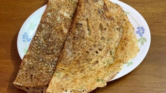 Jowar Dosa : ஒரு தோசையிலே இத்தனை நன்மைகள் உள்ளதா? ஈசியா செய்யலாம் ஆரோக்கிய டிபஃன்! Jowar Dosa : ஒரு தோசையிலே இத்தனை நன்மைகள் உள்ளதா? ஈசியா செய்யலாம் ஆரோக்கிய டிபஃன்!