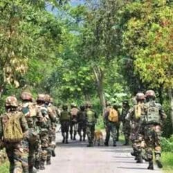 மணிப்பூரில் சக வீரர்களை துப்பாக்கியால் சுட்ட அசாம் ரைபிள்ஸ் ராணுவ வீரர்