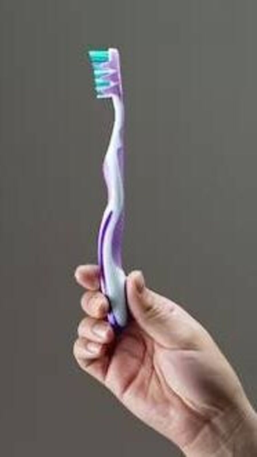 Tooth Brush: உங்கள் பழைய டூத்பிரஷை எப்போது மாற்ற வேண்டும் தெரியுமா?