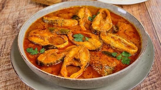 Fish Gravy : சுவையான நகரை மீன் குழம்பு! மசாலா அரைத்து வித்யாசமான முறையில் செய்வது எப்படி? 