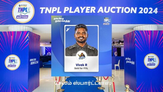 சேலம் ஸ்பார்ட்டன்ஸ் அணிக்காக விவேக் ரூ.11 லட்சத்துக்கு வாங்கப்பட்டார்