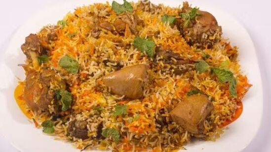 Thalapakatti Biriyani : தலப்பாக்கட்டி மட்டன் பிரியாணி! வீட்டிலே செய்து அசத்தலாம்! Thalapakatti Biriyani : தலப்பாக்கட்டி மட்டன் பிரியாணி! வீட்டிலே செய்து அசத்தலாம்!