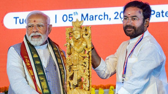 சங்காரெட்டியில் பல்வேறு திட்டங்களுக்கு அடிக்கல் நாட்டுதல் மற்றும் தொடக்க விழாவின் போது பிரதமர் நரேந்திர மோடியை மத்திய அமைச்சர் ஜி கிஷன் ரெட்டி பாராட்டினார்.