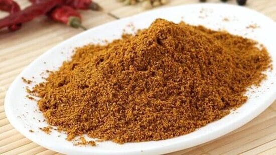 Sambar Podi : மணமும், சுவையும் நிறைந்த சாம்பார் பொடி! வீட்டில் செய்வதால் எத்தனை நன்மைகள் பாருங்க! 