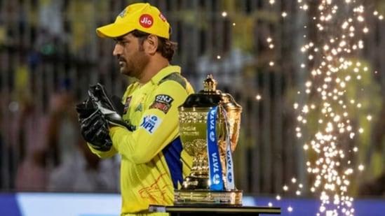 CSK captain MS Dhoni record: கேப்டன் தோனிக்கு, அவரது உடற்தகுதி பிரச்சினைகள் இருந்தபோதிலும், கடந்த சீசனில் குறப்பிடத்தக்க தாக்கத்தை அணியில் ஏற்படுத்தினார். குஜராத் டைட்டன்ஸ் அணிக்கு எதிரான ஐபிஎல் 2023 இறுதிப் போட்டி, தோனியின் 250வது போட்டியாக அமைந்தது.