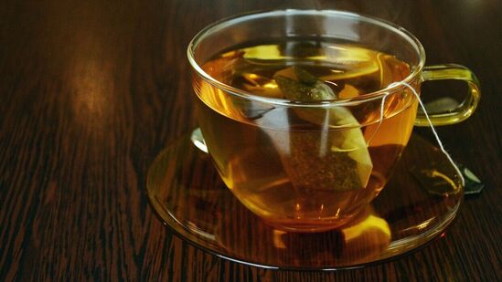 Benefits of Fennel Water : சோம்பு தண்ணீரை பருகுவதால், உடலில் நிகழும் மாயங்கள் என்ன என்று தெரிந்துகொள்ளுங்கள்! 