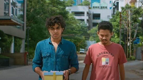 இப்படம் தமிழ் மற்றும் தெலுங்கிலும் டப் செய்யப்பட்டு அங்குள்ள பார்வையாளர்களால் பாராட்டப்பட்டது. ராஜமௌலியே படத்தைப் பாராட்டியிருந்தார்.&nbsp;
