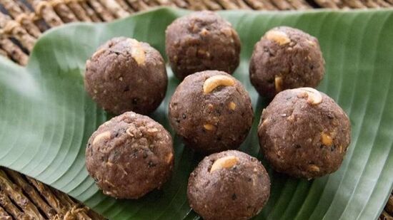 Kambu Laddu : பெண்களின் உடம்பை இரும்பாக்கும்! தினம் இந்த ஒரு லட்டு மட்டும் சாப்பிட்டு பாருங்க! 