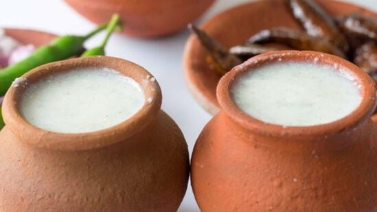 Kambu Koozh : கொளுத்தும் வெயிலை அடித்து துரத்தும் கம்மங்கூழ்! பாரம்பரிய முறையில் செய்வது எப்படி? Kambu Koozh : கொளுத்தும் வெயிலை அடித்து துரத்தும் கம்மங்கூழ்! பாரம்பரிய முறையில் செய்வது எப்படி?