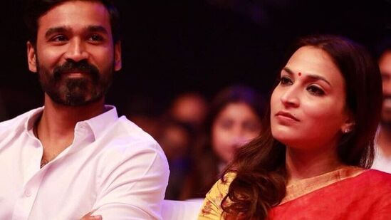 ரஜினி அப்போது, உச்சத்தில் இருந்த காலகட்டம். தன்னுடைய மகளுக்கு கஸ்தூரி ராஜா மகன் கணவரா? என்கிற தயக்கம் அவருக்கும் இல்லாமல் இல்லை. முடிந்தவரை எதிர்ப்பு தெரிவித்தும், ஐஸ்வர்யா உறுதியாக இருந்தார். வேறு வழியின்றி இருவீட்டாரும் அவர்களின் திருமணத்திற்கு முன்வந்தனர்.&nbsp;