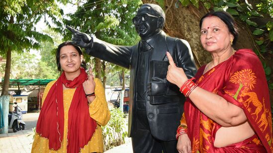 கேரளா - 20 , கர்நாடகா- 14, ராஜஸ்தான் - 13, மகாராஷ்டிரா -8, உத்தர பிரதேசம் - 8, மத்திய பிரதேசம் - 6,பீகார்-5, அஸ்ஸாம் - 5, மேற்குவங்கம் -3, சத்தீஸ்கர் - 3, ஜம்மு-காஷ்மீர் -1, திரிபுரா-1, மணிப்பூர் -1 என ஒட்டுமொத்தமாக 12 மாநிலங்கள், ஒரு யூனியன் பிரதேசத்தை சேர்ந்த 88 தொகுதிகளில் இன்று வாக்குப்பதிவு நடைபெறுகிறது.