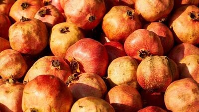 Benefits of Pomegranate Peel : மாதுளை பழத்தோலில் உள்ள நன்மைகள் என்னவென்று தெரிந்துகொள்ளுங்கள்.