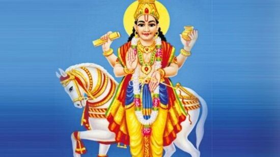 நவகிரகங்களில் அசுரர்களின் குருவாக திகழ்ந்து வருபவர் சுக்கிர பகவான். இவர் 30 நாட்களுக்கு ஒரு முறை தனது இடத்தை மாற்றக்கூடியவர். சுக்கிரன் தற்போது குரு பகவானின் ராசியான மீன் ராசியில் பயணம் செய்து வருகின்றார். வரும் ஏப்ரல் 24ஆம் தேதி அன்று மேஷ ராசிக்கு இடம் மாறுகிறார்.&nbsp;