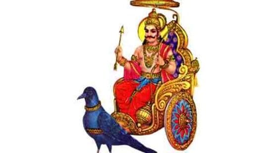 இது இவருடைய சொந்தமான ராசி ஆகும். இந்த ஆண்டு முழுவதும் இதே ராசியில் பயணம் செய்வார். அடுத்த ஆண்டு தனது இடத்தை மாற்றுகிறார். சனி பகவானின் ஒவ்வொரு செயலும் அனைத்து ராசிகளுக்கும் மிகப்பெரிய தாக்கத்தை ஏற்படுத்தும். வரும் 2025 ஆம் ஆண்டு மார்ச் 29ஆம் தேதி அன்று மீன ராசியில் நுழைகின்றார். சனிபகவான். அதுவரை சில ராசிகளுக்கு ராஜயோகத்தை மற்றும் அதிர்ஷ்டத்தை கொடுக்கப் போகின்றது. அது எந்தெந்த ராசிகள் என்பது குறித்து இங்கே காணலாம்.&nbsp;