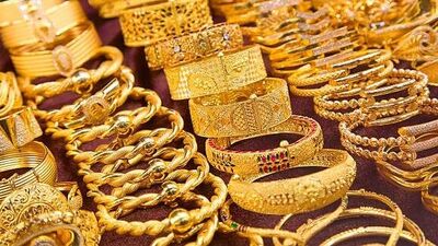 Gold And Silver Price : சென்னையில் 22 கேரட் ஆபரணத் தங்கத்தின் விலை இன்று சவரனுக்கு ரூ.80 உயர்ந்து ரூ.54,000-க்கு விற்கப்படுகிறது. ஒரு கிராம் ஆபரணத் தங்கத்தின் விலை ரூ.10 அதிகரித்து ரூ.6,750-க்கு விற்பனை செய்யப்படுகிறது.