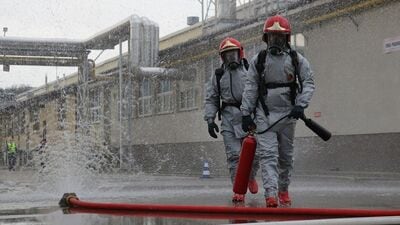 International Fire Fighters Day : சர்வதேச தீயணைப்பு வீரர்கள் நாள் வரலாறு, கருப்பொருள் மற்றும் முக்கியத்துவம் என்னவென்று தெரிந்துகொள்ளுங்கள்.