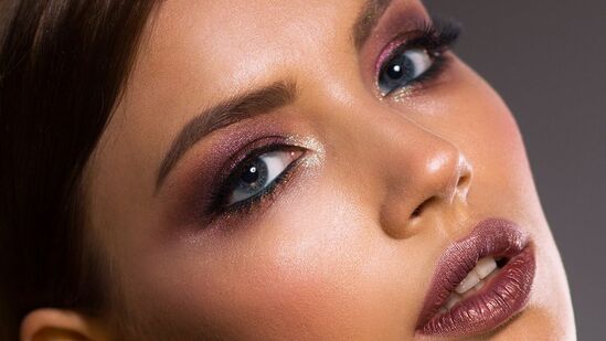 Face Glow Pack : உங்கள் முகம் தங்கம்போல் ஜொலிக்க வேண்டுமா? வாரத்தில் இரண்டு முறை மட்டும் இத செய்ங்க! Face Glow Pack : உங்கள் முகம் தங்கம்போல் ஜொலிக்க வேண்டுமா? வாரத்தில் இரண்டு முறை மட்டும் இத செய்ங்க!