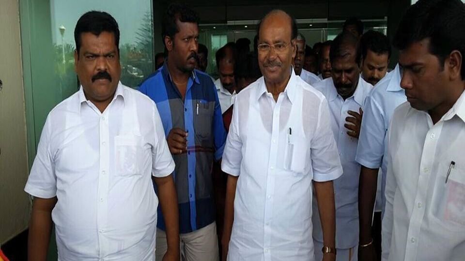 Ramadoss: 'தொடர்கதையாகவே நீடிக்கும் மின்வெட்டு'..அரசு நடவடிக்கை எடுக்க வேண்டும் - ராமதாஸ் வலியுறுத்தல்!