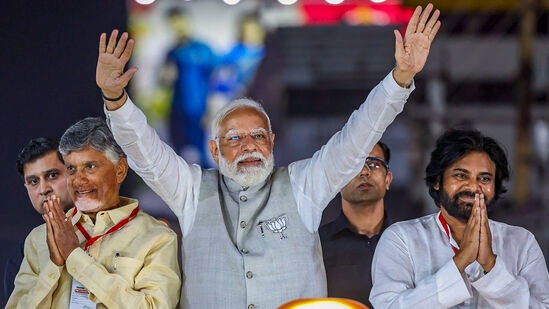 தேசிய ஜனநாயக கூட்டணியில் அங்கம் வகித்து வரும் தெலுங்கு தேசம் கட்சிக்கு 144 சட்டசபை தொகுதிகளிலும், 17 லோக்சபா தொகுதிகளிலும் போட்டியிடுகின்றன. அதே நேரத்தில் பாஜக ஆறு மக்களவை மற்றும் 10 சட்டசபை தொகுதிகளில் போட்டியிடுகின்றனது. ஜனசேனா இரண்டு லோக்சபா மற்றும் 21 சட்டசபை தொகுதிகளில் போட்டியிடுகிறது.