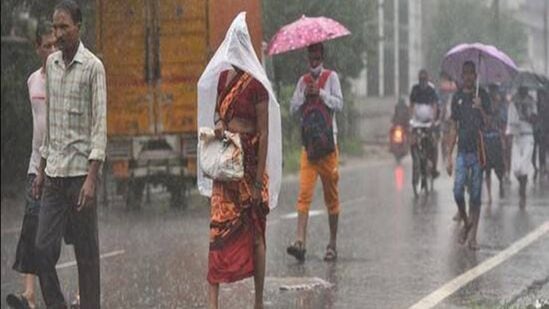 Weather Update: மிரட்ட காத்திருக்கும் கனமழை..'தமிழ்நாட்டிற்கு மஞ்சள் எச்சரிக்கை விடுத்த இந்திய வானிலை மையம்.