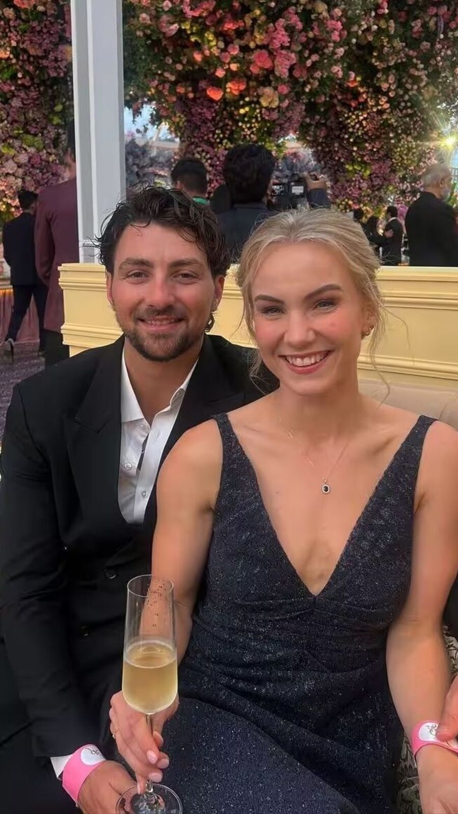 மும்பை வீரர் டிம் டேவிட் மற்றும் மனைவிக்கு பின் இத்தனை விஷயம் இருக்கா?