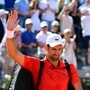 Novak Djokovic: 'தலையில் பாட்டில் விழுந்ததால் வலி'-இத்தாலி ஓபனில் நோவக் ஜோகோவிச் அதிர்ச்சி தோல்வி (Photo by Tiziana FABI / AFP)