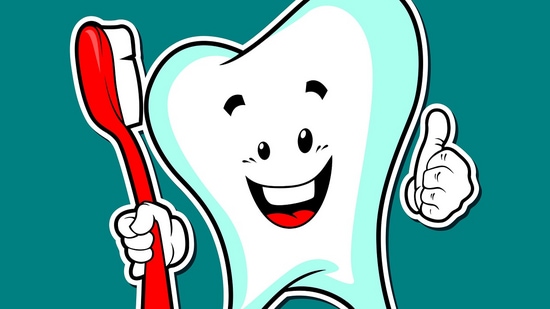 Dental Care : பூச்சி பற்களால் அவதிப்படுகிறீர்களா? ஈறுகளில் ரத்தம் வடியும் பிரச்னைகள் இருந்தால், இரண்டு எளிய முறை வீட்டு தீர்வுகளும் கொடுக்கப்பட்டுள்ளது.