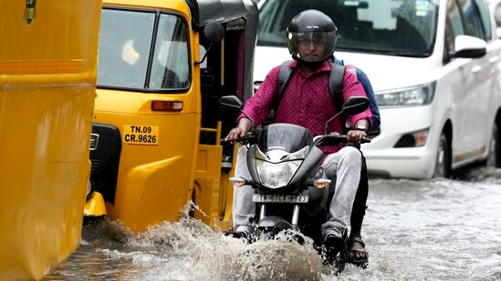 கன்னியாகுமரி, திருநெல்வேலி, தூத்துக்குடி உள்ளிட்ட 10 மாவட்டங்களில் இன்று கனமழைக்கு வாய்ப்பு