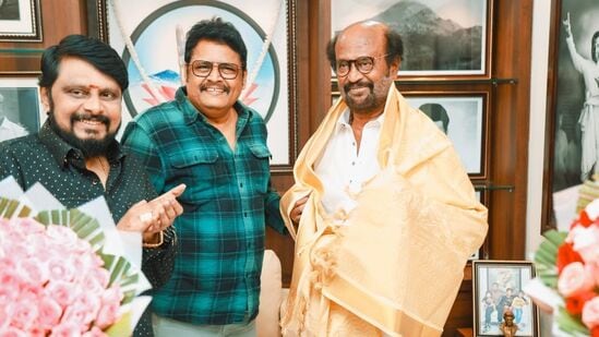 Rajinikanth: இயக்குநர் விக்ரமனுக்காக இணைந்த ஒட்டுமொத்த முக்கிய நட்சத்திரங்கள்.. காரணம் என்ன? Rajinikanth: இயக்குநர் விக்ரமனுக்காக இணைந்த ஒட்டுமொத்த முக்கிய நட்சத்திரங்கள்.. காரணம் என்ன?