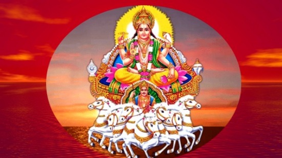 ஏப்ரல் 27ஆம் தேதி அன்று பரணி நட்சத்திரத்தில் நுழைந்தார். வருகின்ற மே 11ஆம் தேதி வரை அதாவது நாளை வரை இதே நட்சத்திரத்தில் பயணம் செய்வார். சூரியபகவானின் நட்சத்திர இடமாற்றம் அனைத்து ராசிகளுக்கும் தாக்கத்தை ஏற்படுத்தினாலும் குறிப்பிட்ட சில ராசிகளுக்கு அதிர்ஷ்டத்தை கொடுக்கப் போகின்றது. அது எந்தெந்த ராசிகள் என்பது குறித்து தெரிந்து கொள்ளலாம்.&nbsp;