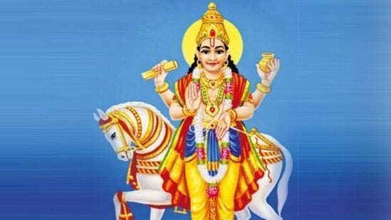 நவகிரகங்களின் ஆடம்பர கிரகமாக விளங்க கூடியவர் சுக்கிர பகவான். இவர் செல்வம், செழிப்பு, சொகுசு, காதல், மகிழ்ச்சி, அழகு உள்ளிட்டவைகளுக்கு காரணியாக திகழ்ந்த வருகின்றார். இவர் 30 நாட்களுக்கு ஒரு முறை தனது ராசியை மாற்றக்கூடியவர் சுக்கிரன். ஒரு ராசியில் உச்சம் பெற்றால் அவர்களுக்கு அனைத்து விதமான யோகங்களும் கிடைக்கும் என ஜோதிட சாஸ்திரம் கூறுகிறது.&nbsp;